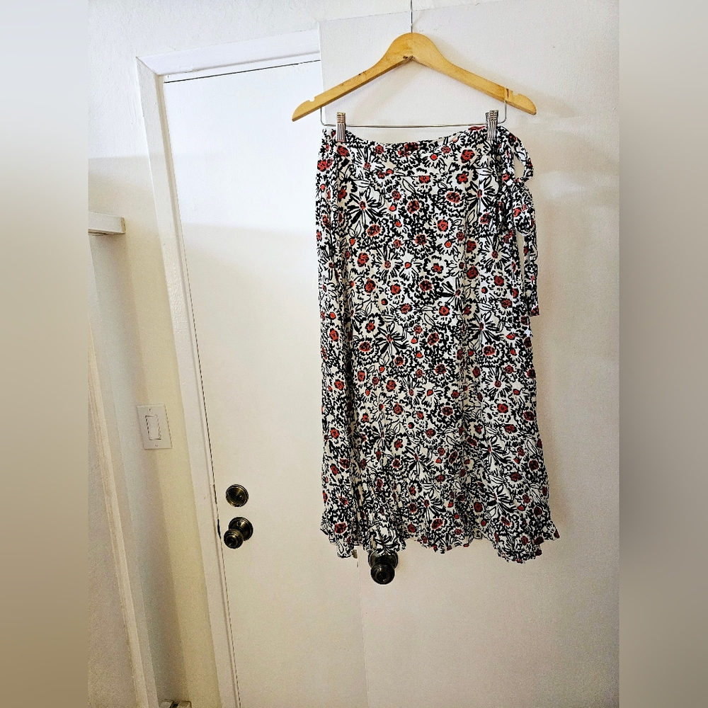 NEW Long skirt white with black and red flowers size M
